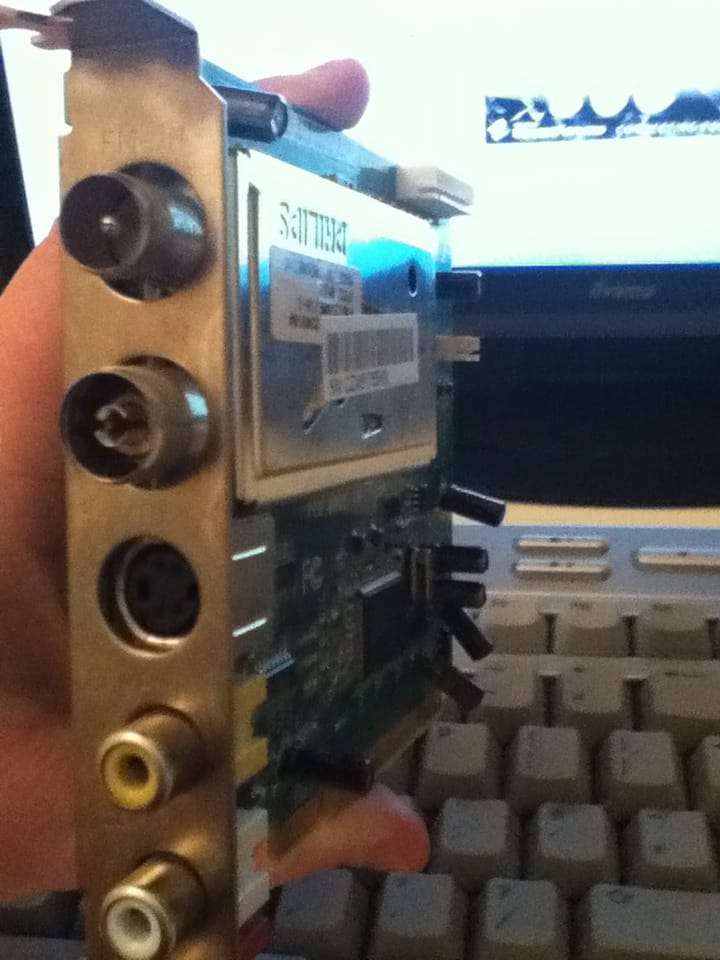 Outputting TV signal to PC-img_0171-1-.jpg