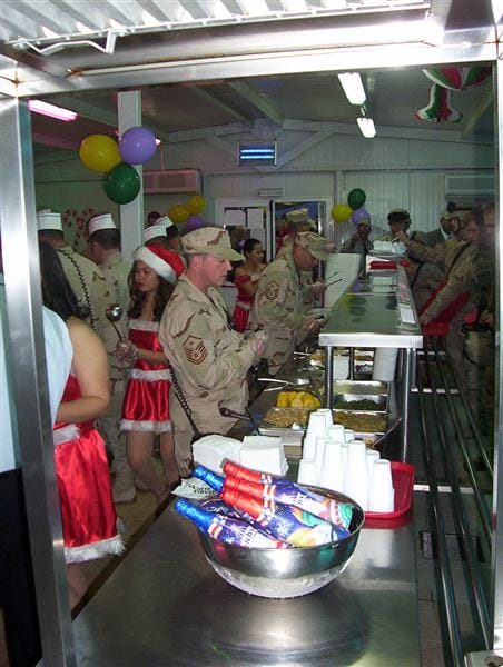 Thanksgiving card link to service men and women-2004-12-25-kirkuk-dfac-029-medium-.jpg