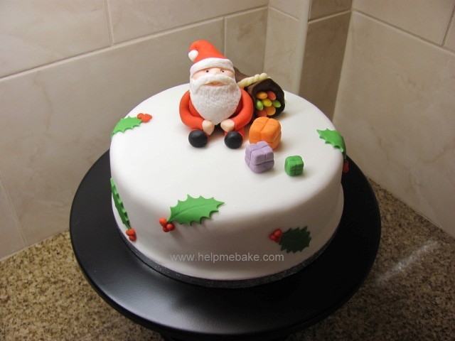 Santa Claus Christmas Cake