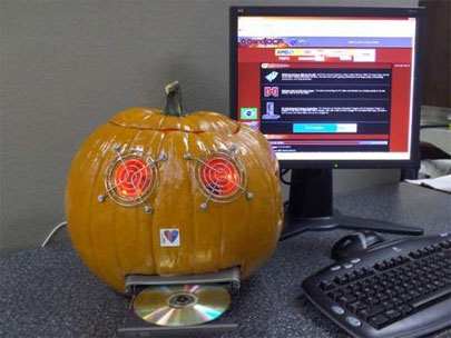 Funny and Geeky Cool Pics-halloween_pc.jpg