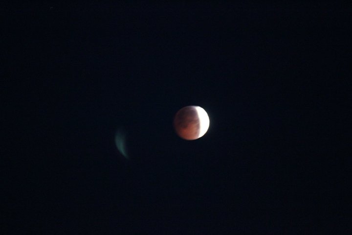 Total Lunar Eclipse of December 21 2010-165305_10150143355944202_821214201_7950690_5422349_n.jpg