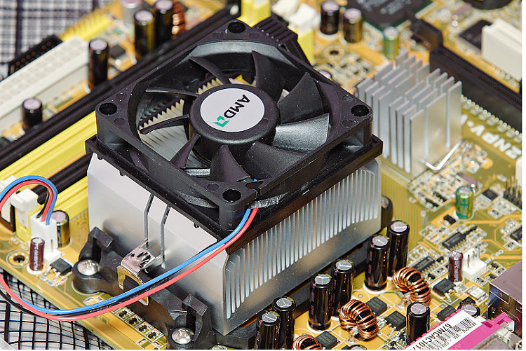 Funny and Geeky Cool Pics-fileamd-heatsink-fan.png