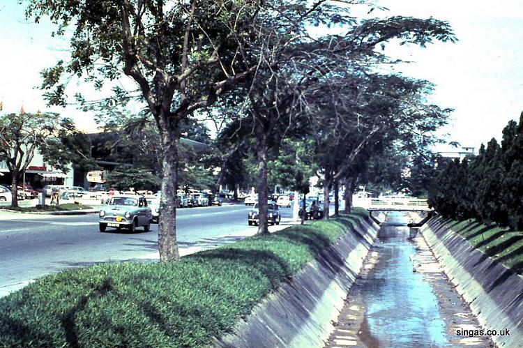 When men retire - be very afraid-singas_orchard_road_monsoon_drain_empty.jpg