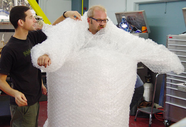 Today [9]-bubble-wrap-guy.jpg