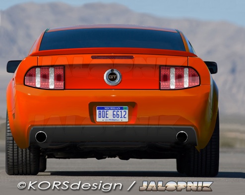 Dream Car-2010_mustang_gt_rear.jpg