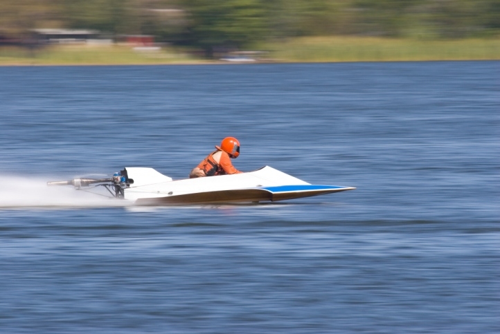 Today [12]-11985_90665979_-_boating_-_hydroplane_boat_races.jpg