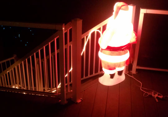 Funny and Geeky Cool Pics [3]-funny-santa-claus-christmas-decoration.jpg