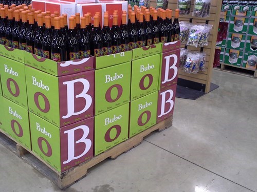 Funny and Geeky Cool Pics [3]-best-wine-display-ever.jpg