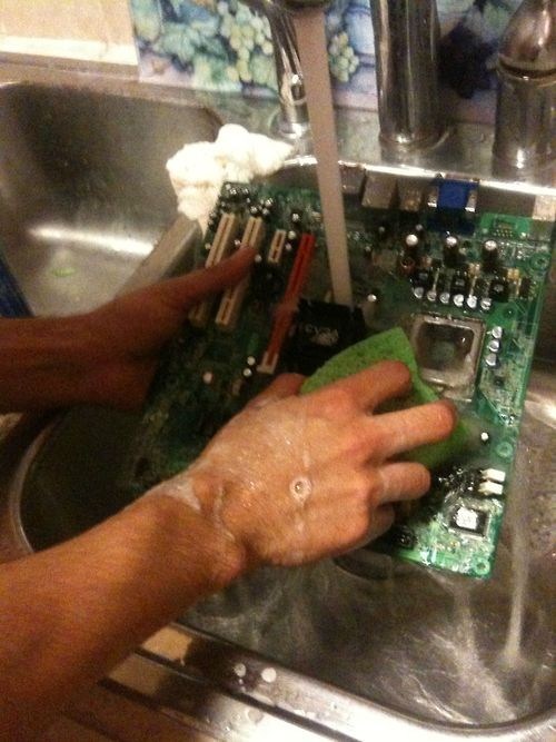 Funny and Geeky Cool Pics [3]-isnt-what-i-meant-when-i-said-clean-out-hard-drive.jpg