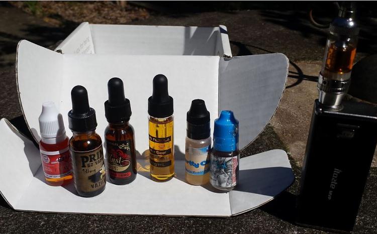 Any Vapers?-zample-box1.jpg