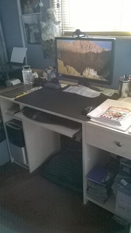 Post a picture of your workspace-wp_20141126_13_22_57_smart.jpg