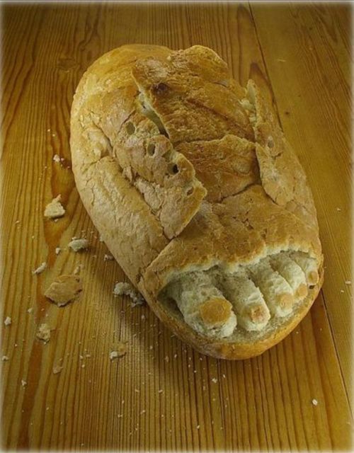 Pics -Feast ur eyes!-bread-foot.jpg