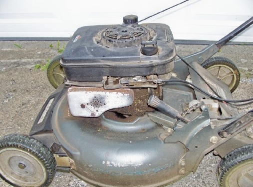 Get a laugh from my old lawnmower-mower.jpg