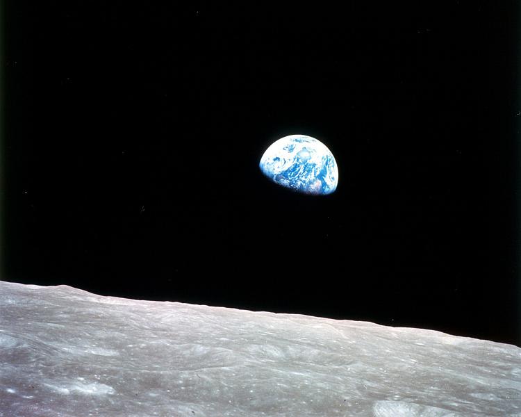 Picture of the Day-earthrise_med.jpg