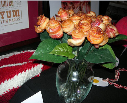 Funny and Geeky Cool Pics-baconbouquet.png