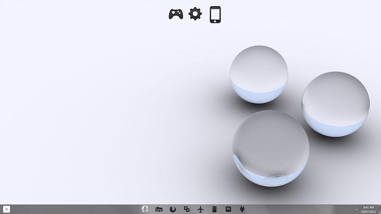 Show us your Desktop-desk-top-w7-desktop-lap.jpg