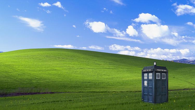 Show us your Desktop 2-bliss-hill-tardis-wallpaper.jpg