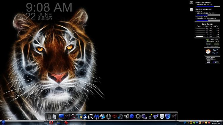 Show us your Desktop 2-kitty.jpg