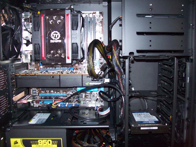 What gaming pc setup have you got ?-136593d1296878028-show-us-your-rig-2-100_2220.jpg