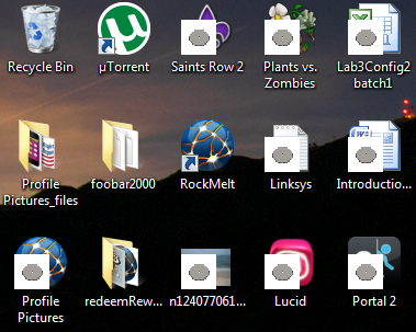 Desktop icon labels. Ideas on how to disable?-weird-icons.png
