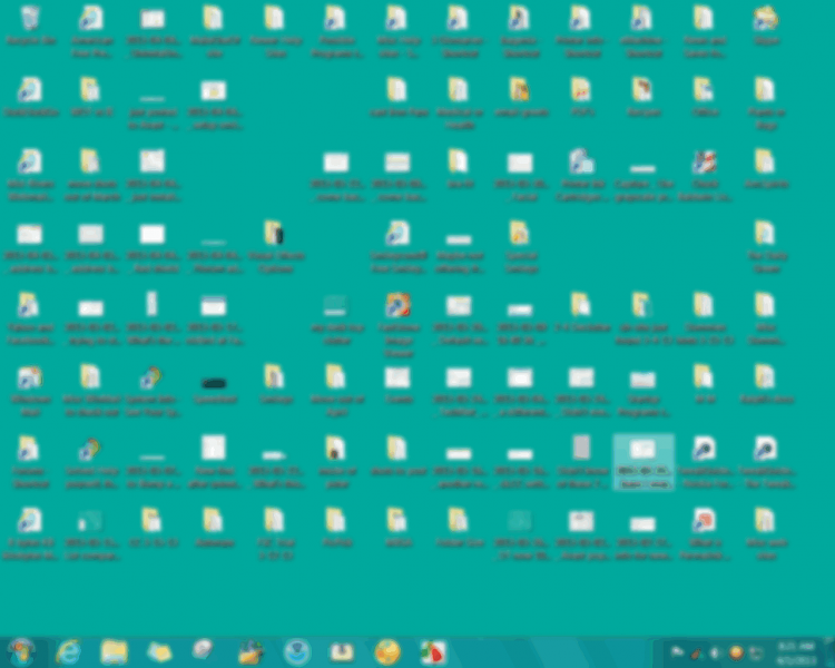My desktop icons &amp; background color changed-2013-04-05_082456-_-desktop-changed.png