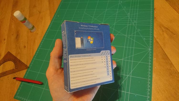 Does anyone have good scan of Windows 7 PRO retail box?-dsc_0108.jpg