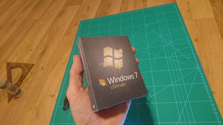 Does anyone have good scan of Windows 7 PRO retail box?-dsc_0115.jpg