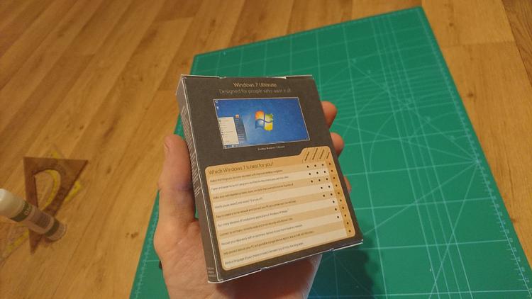 Does anyone have good scan of Windows 7 PRO retail box?-dsc_0116.jpg