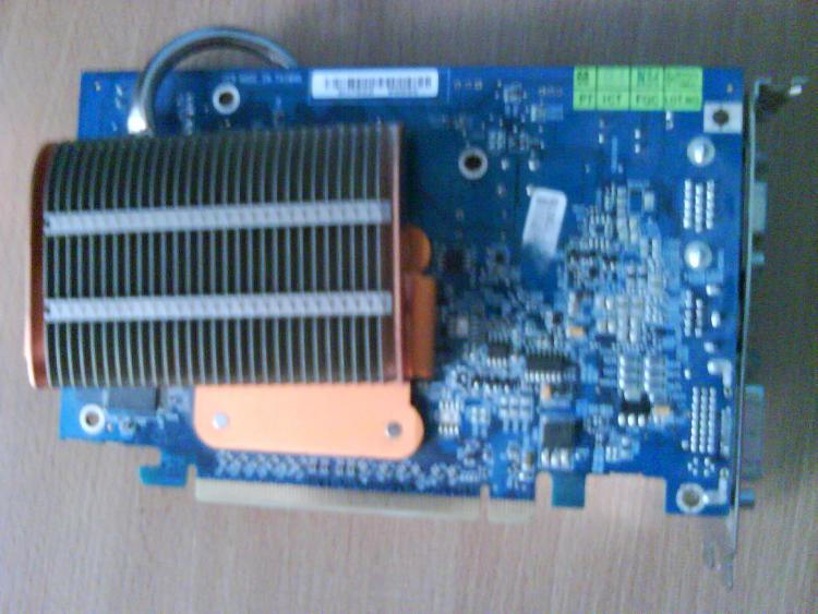 ATI Radeon x1600 (x1650) series-dsc00002.jpg
