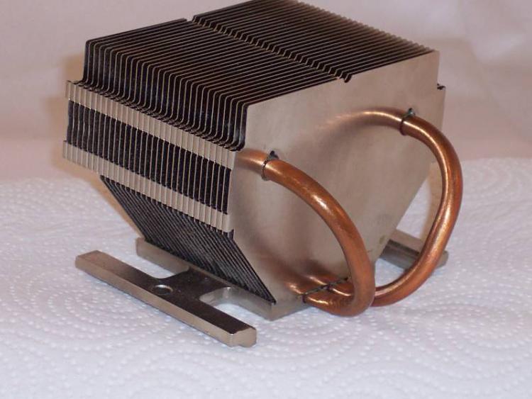 Steaming hot CPU on older model XPS Gen 2 Full size tower-heatsink.jpg