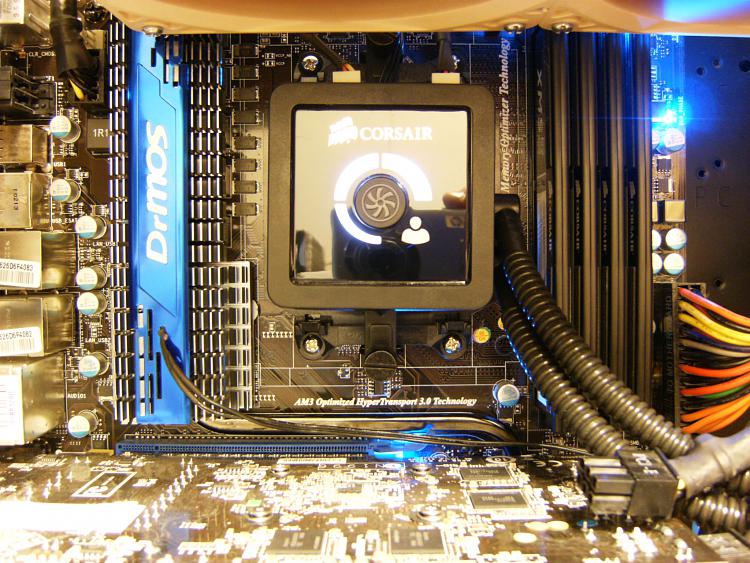 M68MT-S2P plpus Corsair H50-hpim1460.jpg