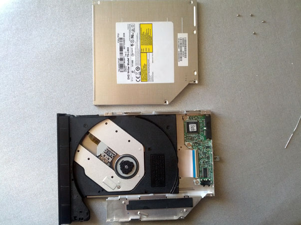 DVD Drive replacement-topboth-2-.jpg