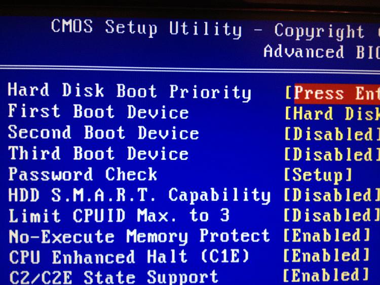 System Keeps rebooting when External Hard is attached to it-bios-02.jpg