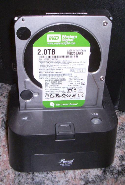 How Do I Add Another SATA HDD ? Only got room for 2?-rosewill_sata_dock_single_hd.jpg
