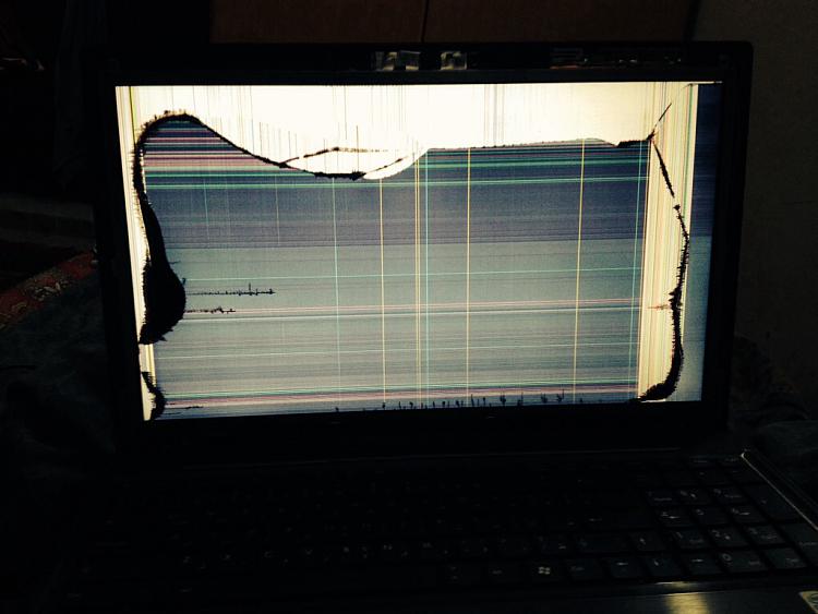 my sceen changed to this as my laptop fall from bed . out side screen -imageuploadedbyseven-forums1387615394.762578.jpg