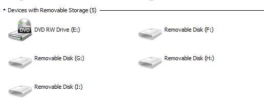 PC shows all empty USB ports-drives.jpg
