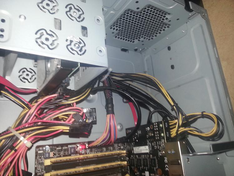 Computer won't boot up need help ASAP-20150830_165127.jpg