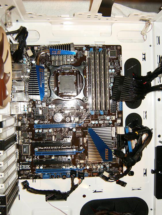 embarrassed but need help identifying motherboard-hpim2613.jpg