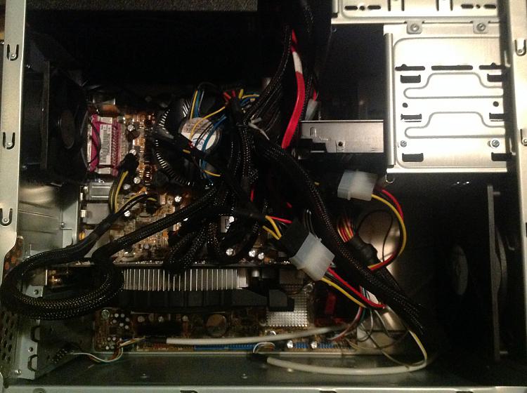 New pc case and mobo p5b-vm do green light on board-q7goqjj.jpg