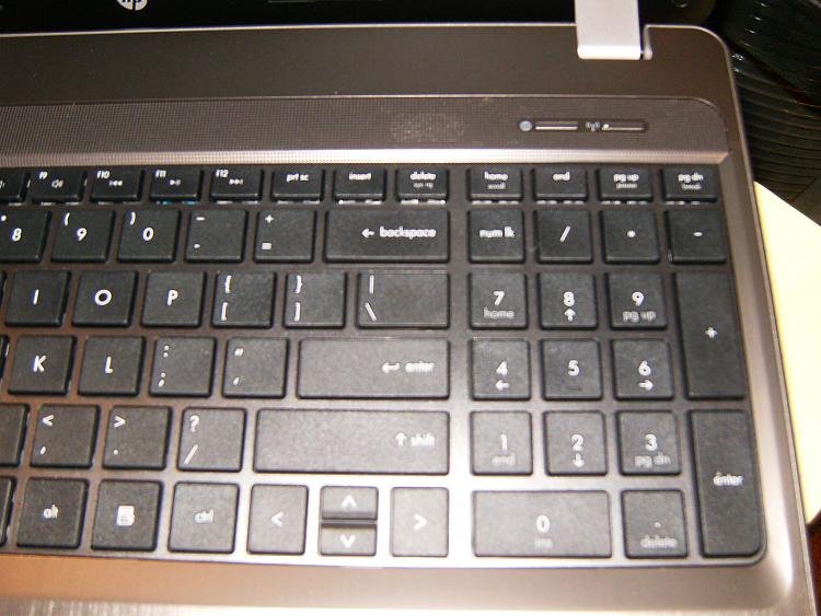 New HP laptop loaded with bloatware - keep/discard what?-hpim1655.jpg