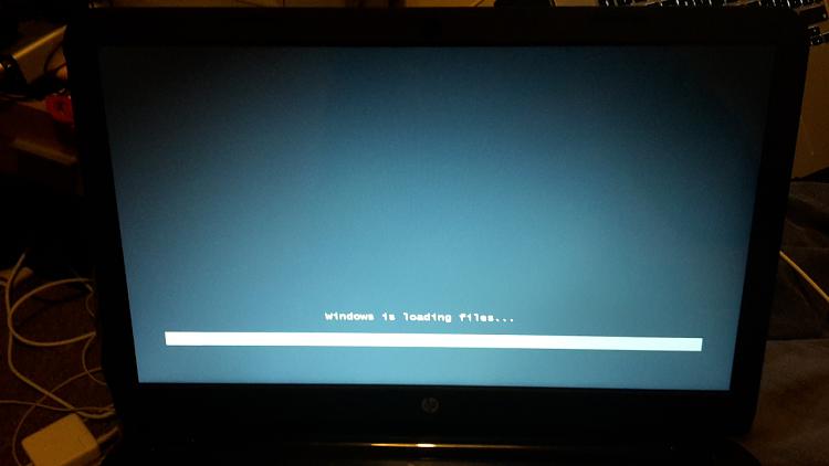 Windows 7 Installation Disc Will Not Load Properly-20151130_204428.jpg