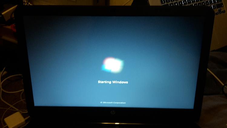 Windows 7 Installation Disc Will Not Load Properly-20151130_204541.jpg