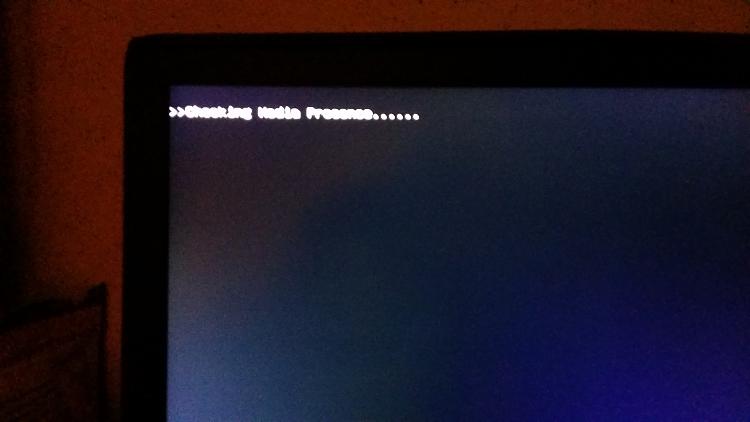 Trying to install Windows 7 on 2x Samsung 850 Evo's in Raid or Array.-checking-media-presence.jpg