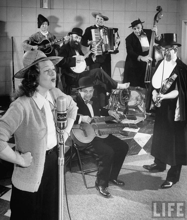 Need to convert wma to mp3 file-jo-stafford-red-ingle-noel-boggs-1947-larger.jpg