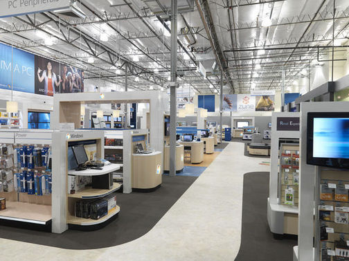 Microsoft Gears Up For Fall Opening Of Retail Stores-504x_custom_1247836196701_medium_3194954919_5590a64508_o.jpg