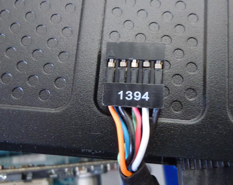 HAF X SHort/Static on front USB Panel-1394-connector.jpg
