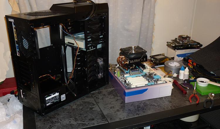 &quot;Frankenstein&quot; build-mobo-setup.jpg