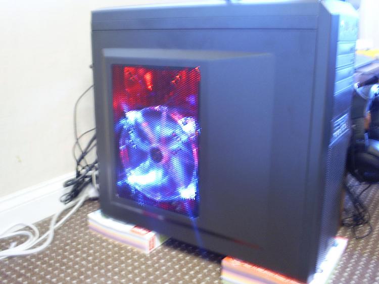 Show Us Your Rig [3]-14-side-corsair-200mm.jpg