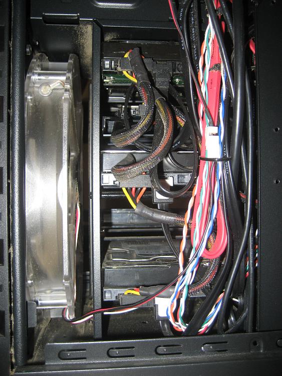 Show Us Your Rig [3]-06-sata-connections.jpg