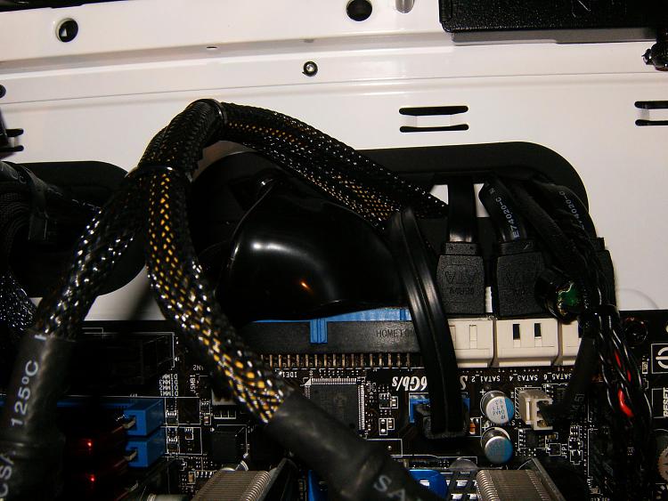 Is there any way to manage cables without cable extenders?-hpim2425.jpg